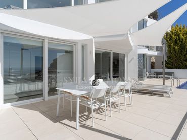 Chalet con piscina en venta en Calle Peñas Rojas-S.A. Ii