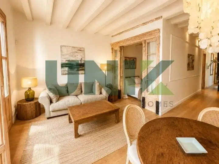 Piso con terraza en venta en Carrer AVINYO