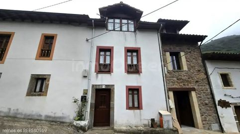 Foto 3 de Casa adosada en venda a N/a, Peñamellera Alta, Asturias