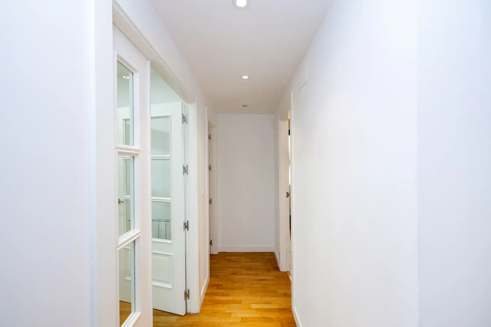 Piso de alquiler en Granada con Calefacción, Parquet y Terraza