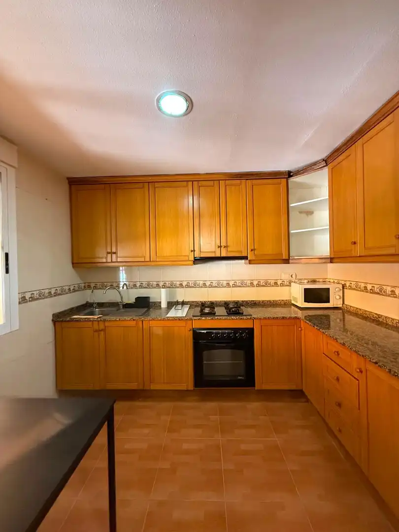 Cocina de Casa o chalet de alquiler en Elche / Elx con Aire acondicionado, Calefacción y Jardín privado