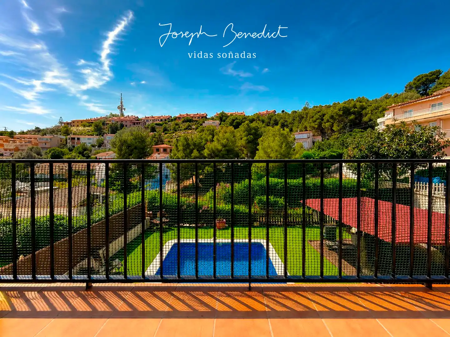 Piscina de Casa o xalet en venda en Calafell amb Aire condicionat, Calefacció i Jardí privat