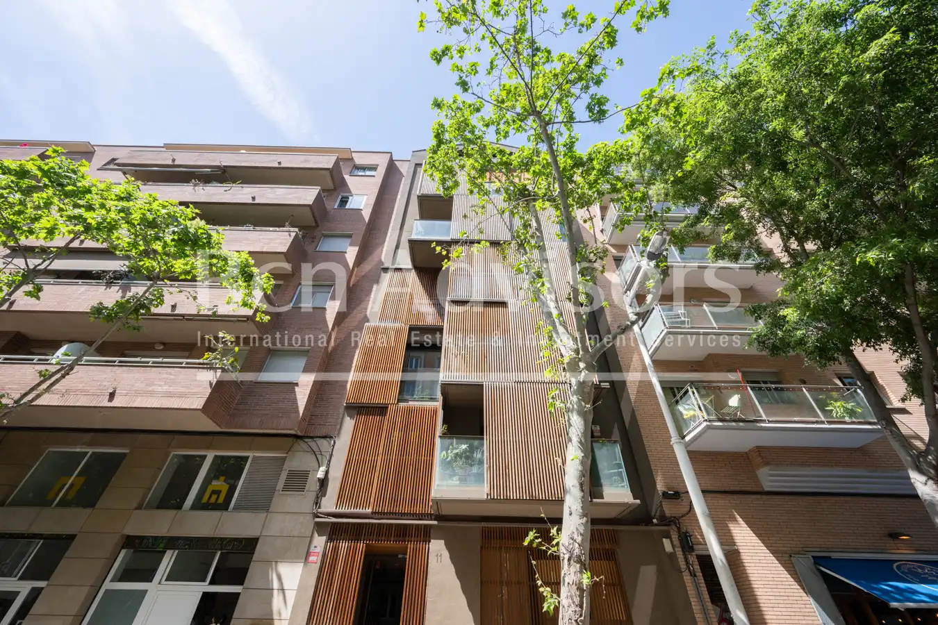 Außenansicht von Dachboden zum Verkauf in Barcelona mit Klimaanlage, Heizung und Parkett