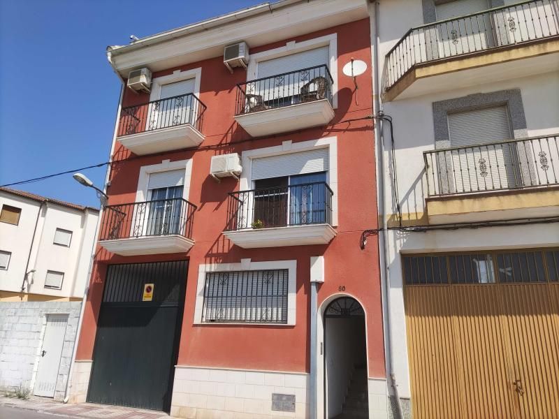 Exterior view of Box room for sale in Torreperogil