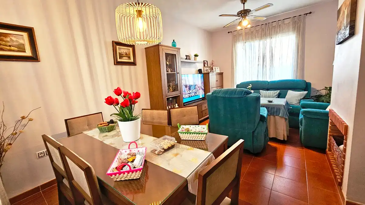Sala de estar de Casa adosada en venta en Cortegana con Terraza y Trastero