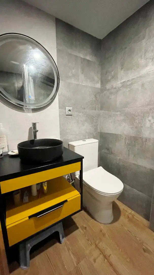Bany de Casa o xalet en venda en Santa Cruz del Retamar amb Calefacció, Jardí privat i Terrassa