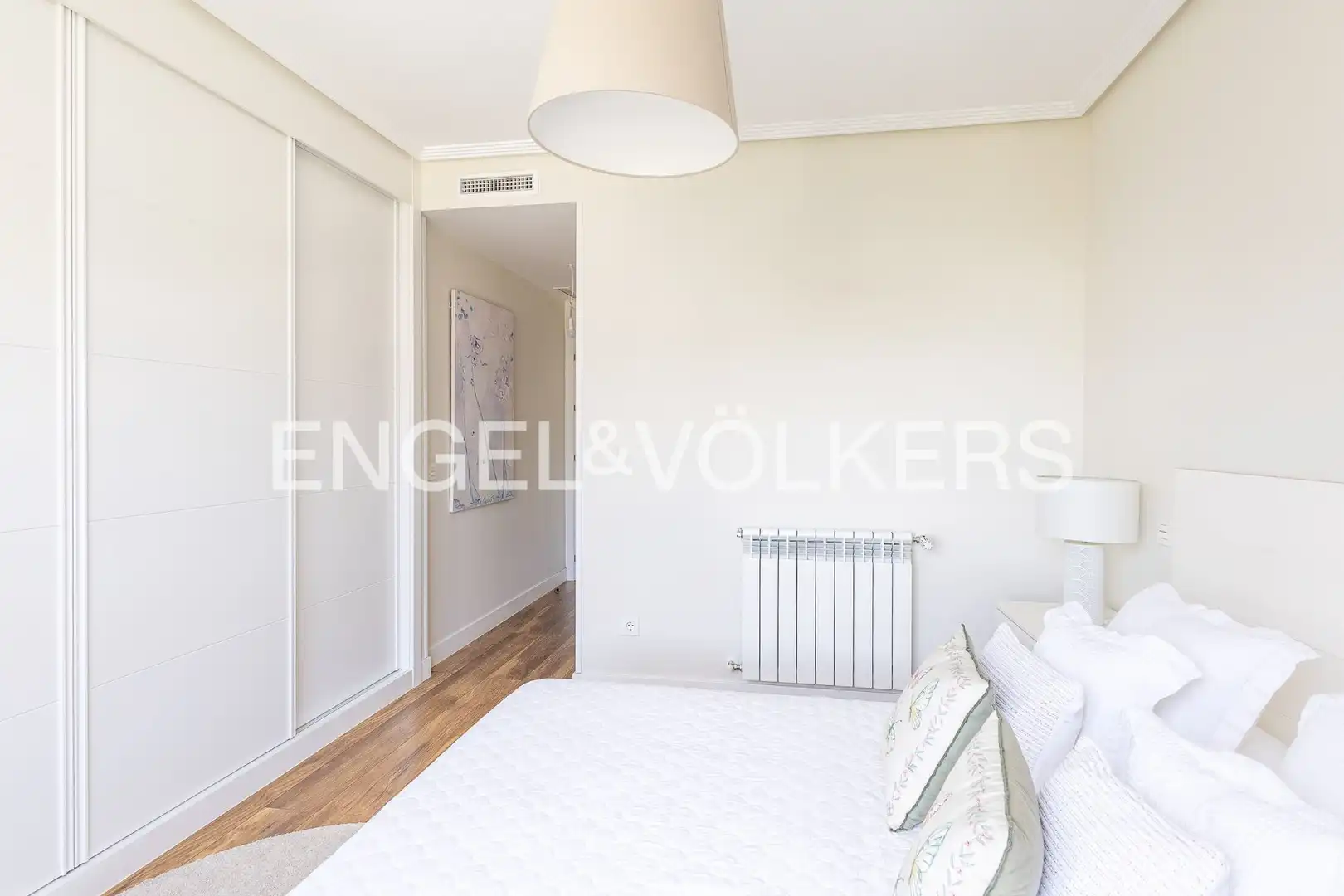 Schlafzimmer von Wohnung zur Miete in San Sebastián de los Reyes mit Klimaanlage, Heizung und Privatgarten