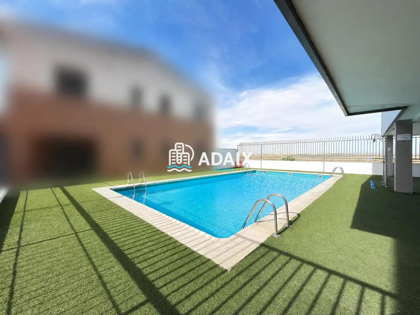 Schwimmbecken von Wohnung zum Verkauf in Cáceres mit Klimaanlage, Heizung und Terrasse