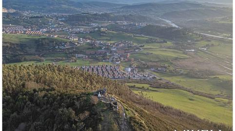 Foto 3 de Terreno industrial en venta en Calle San Juan, Boo, Piélagos