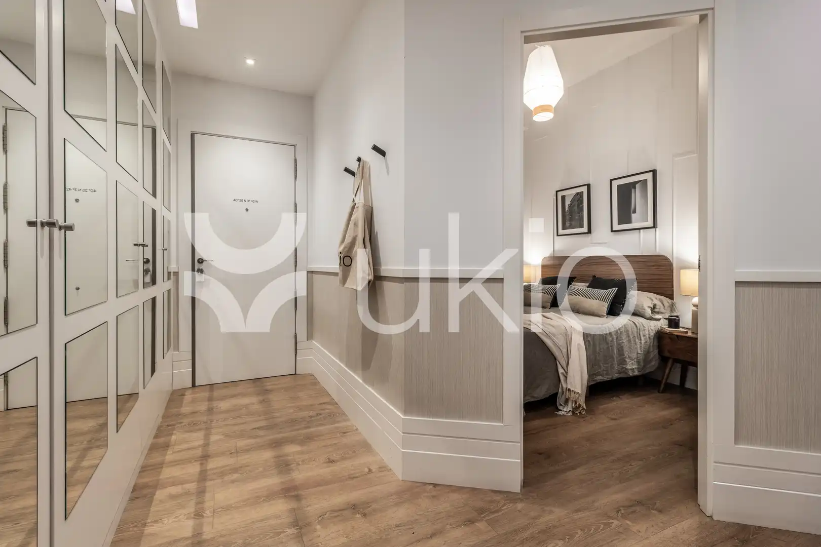 Bedroom of Flat for rent in Madrid  with Air Conditioner, Heating and Furnished