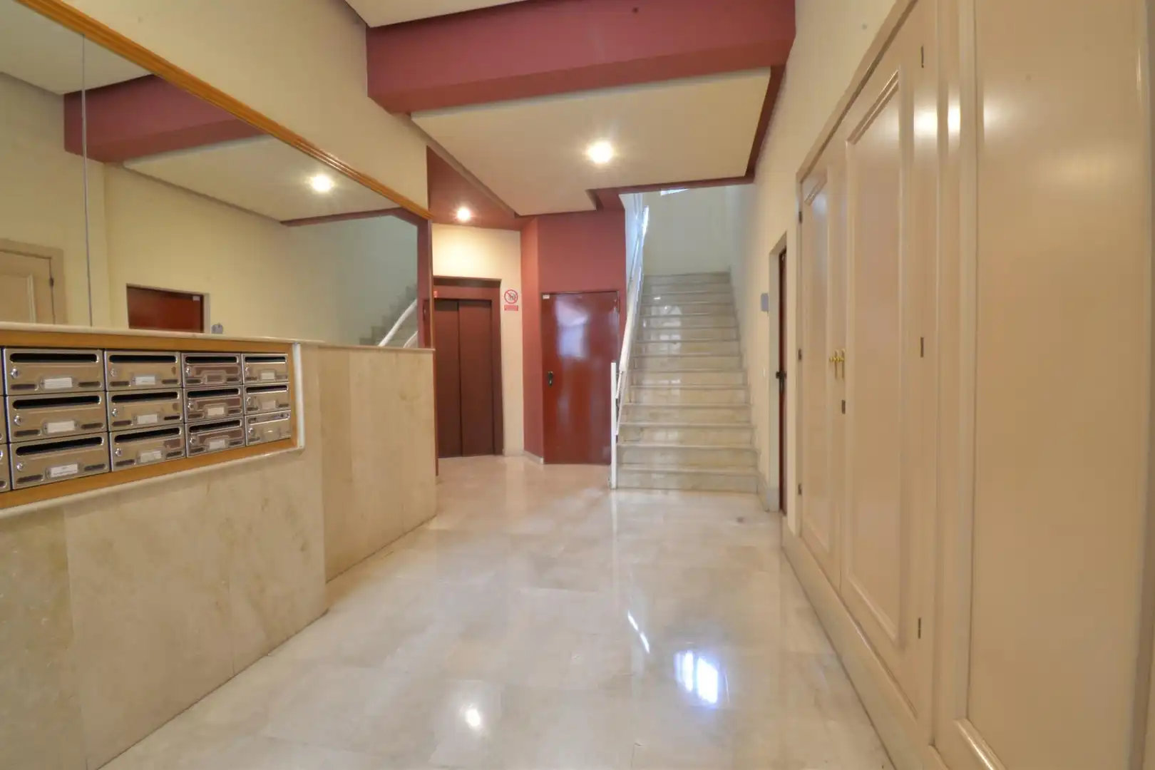 Piso en venta en Oviedo  con Calefacción y Trastero