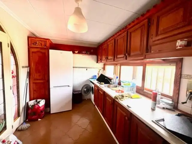 Cuina de Casa o xalet en venda en Alicante / Alacant amb Jardí privat