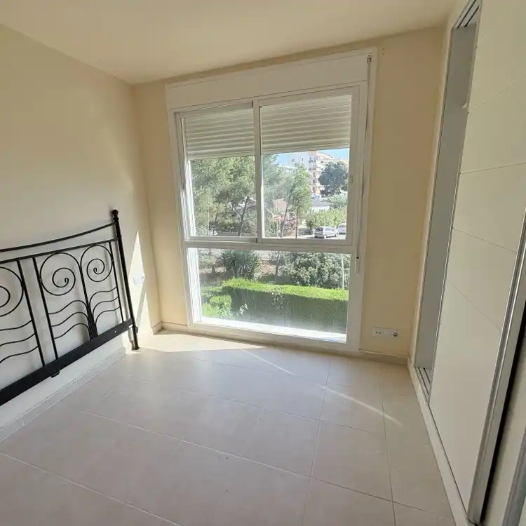 Habitación de Apartamento en venta en Mont-roig del Camp con Aire acondicionado, Terraza y Amueblado
