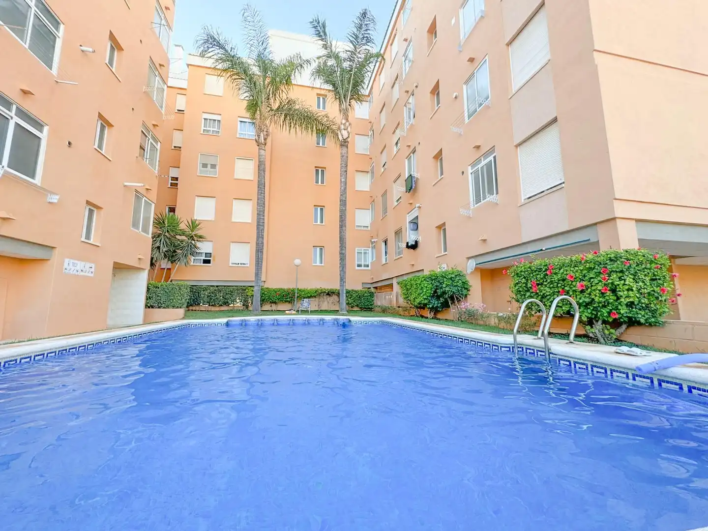 Apartament amb terrassa en venda a Centro Urbano