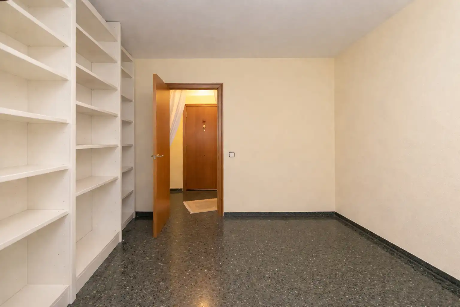 Piso en venta en Valencia con Aire acondicionado, Calefacción y Horno