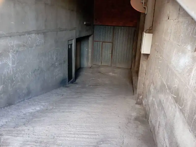 Piso en venta en Vega de Espinareda con Calefacción, Terraza y Trastero