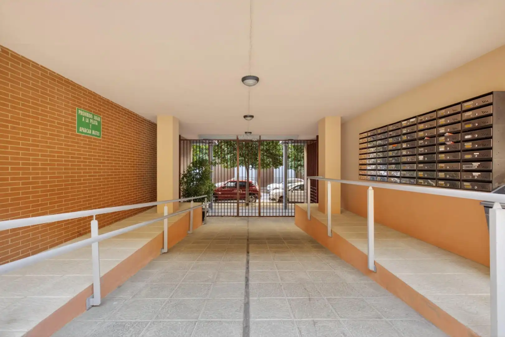 Piso en venta en Sevilla con Aire acondicionado, Terraza y Piscina comunitaria
