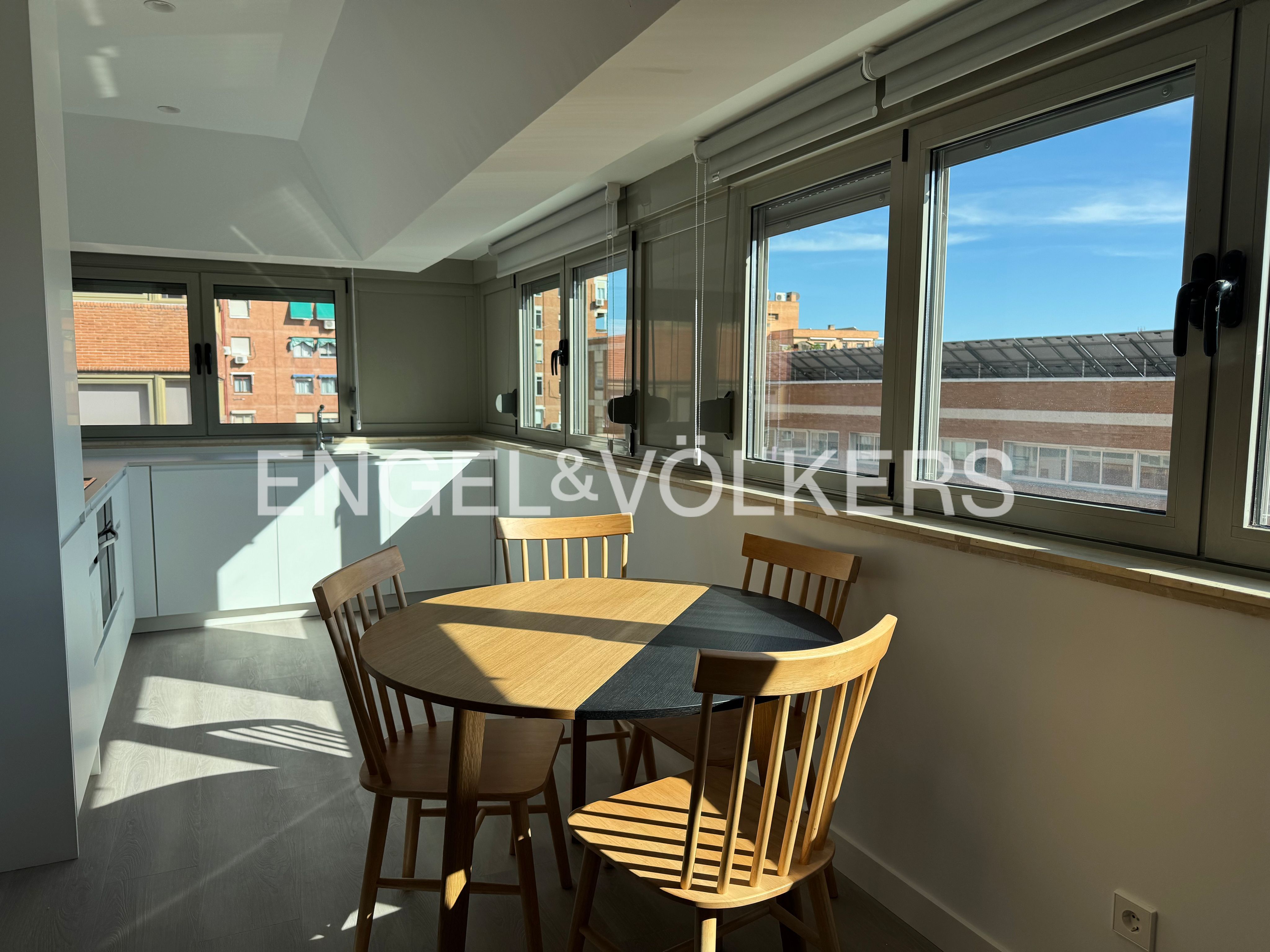 Exterior view of Flat for rent in  Madrid Capital  with Air Conditioner, Heating and Furnished
