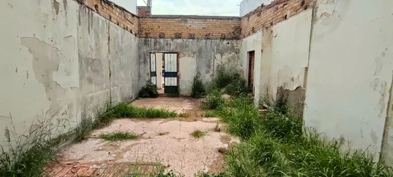 Außenansicht von Residential zum Verkauf in La Carlota