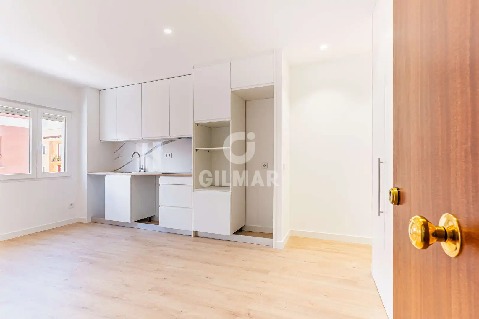 Cocina de Piso en venta en  Madrid Capital con Calefacción