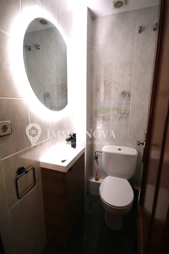 Baño de Dúplex en venta en Mataró con Calefacción, Terraza y Amueblado