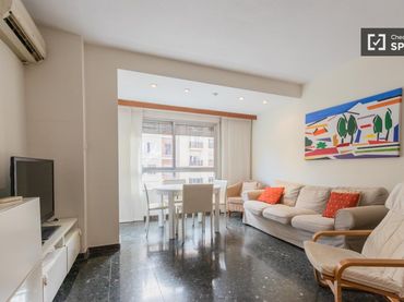 Appartamento con balcone in affitto a Extramurs