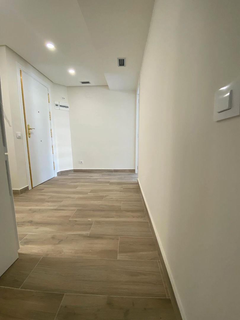 Apartment to rent in  Madrid Capital  with Air Conditioner, Heating and Oven
