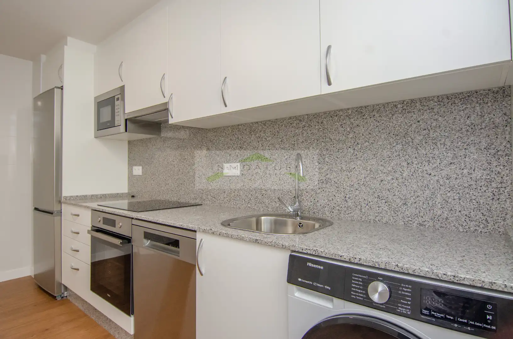 Cocina de Piso de alquiler en A Coruña Capital  con Calefacción, Amueblado y Horno