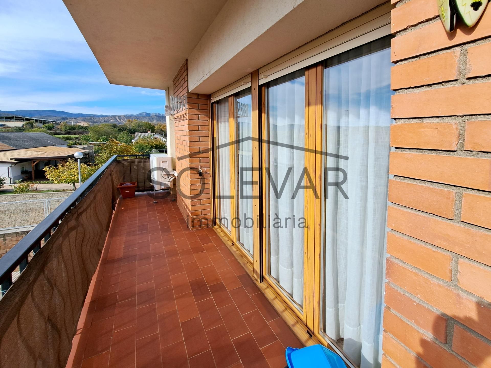 Vista exterior de Piso en venta en Tremp con Trastero y Balcón