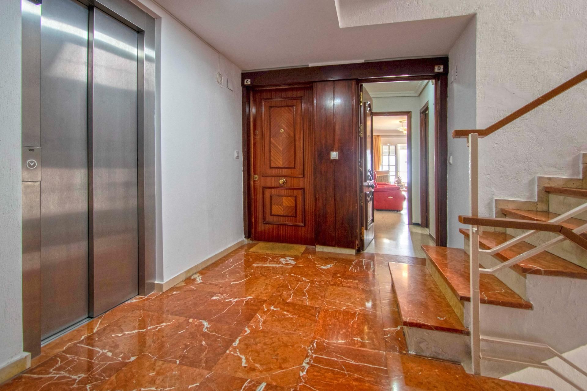 Flat for sale in  Sevilla Capital  with Air Conditioner, Terrace and Balcony
