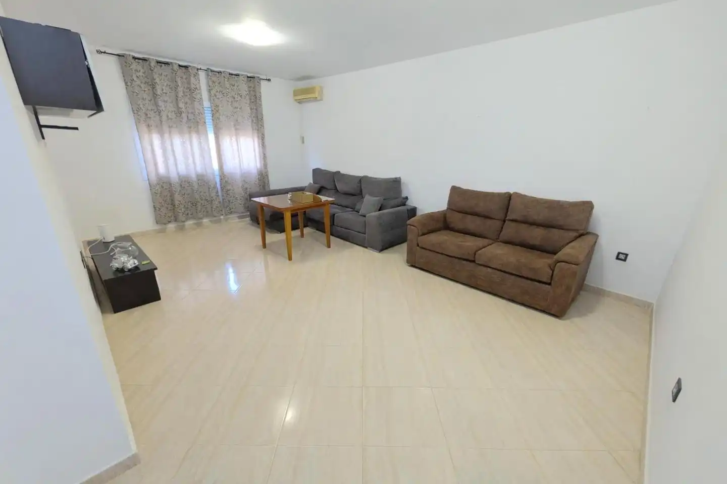 Sala d'estar de Casa o xalet en venda en Guareña amb Terrassa