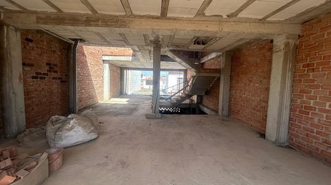 CASA EN BRUTO DE DOS PLANTAS CON GARAJE Y PREINSTALACIÓN PARA ASCENSOR, ZONA LA VEREDA DE UTRERA!