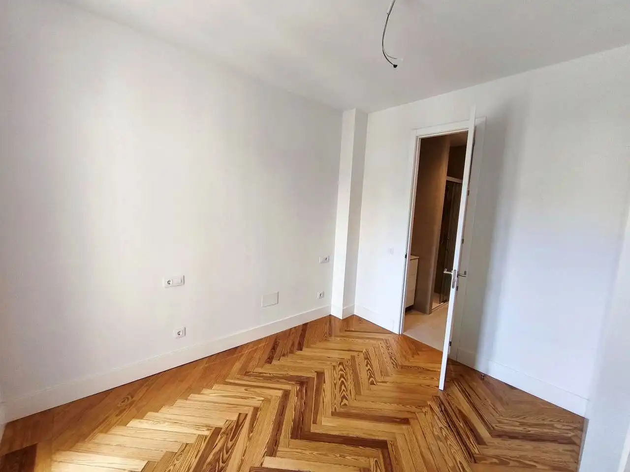 Schlafzimmer von Wohnung zur Miete in Madrid mit Terrasse