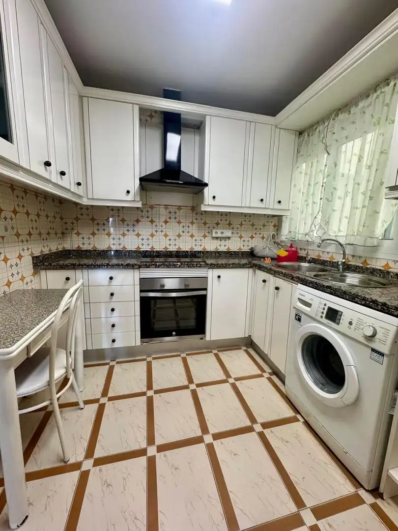 Cocina de Piso en venta en Benidorm con Aire acondicionado, Calefacción y Terraza