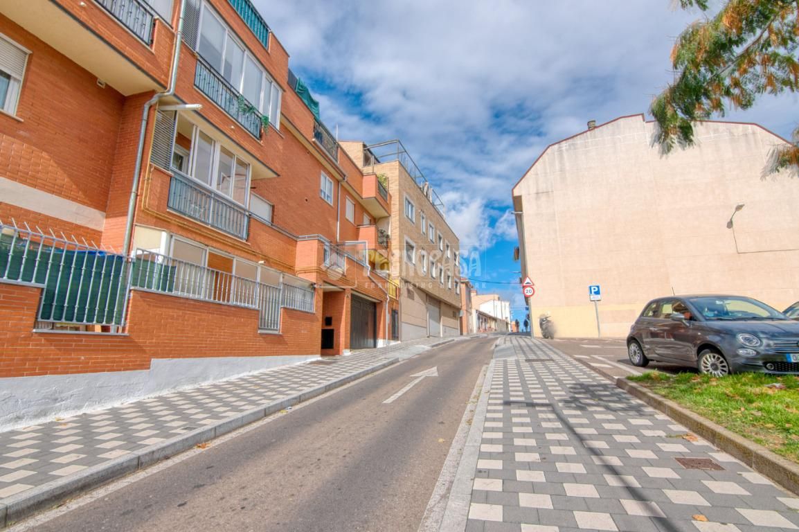 Exterior view of Flat for sale in Salamanca Capital  with Heating