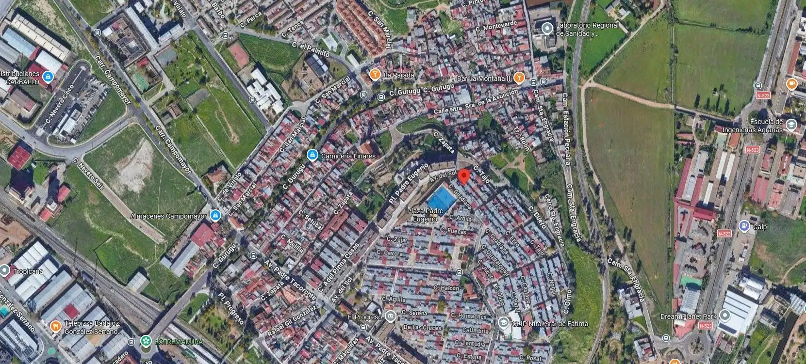 Vista exterior de Casa adosada en venda en Badajoz