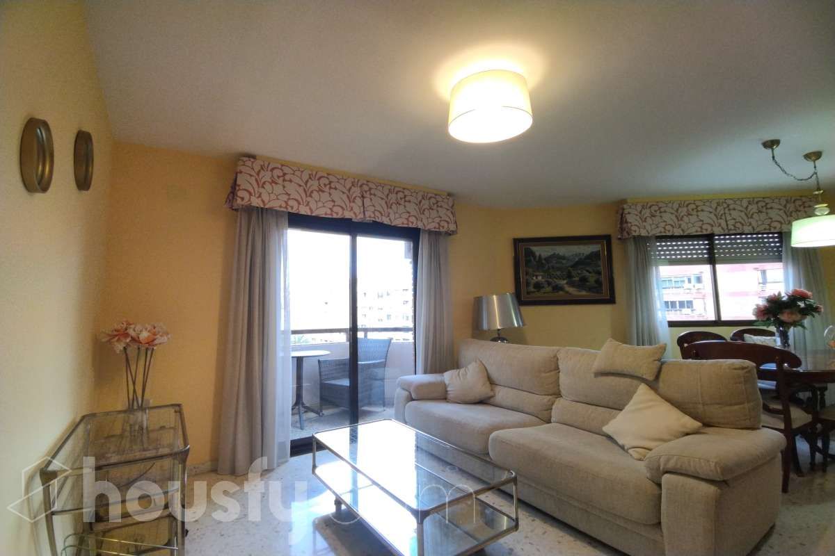 Sala de estar de Piso de alquiler en Alicante / Alacant con Aire acondicionado, Calefacción y Amueblado