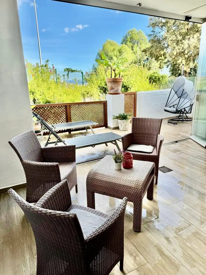 Apartament amb piscina en venda a Doña Julia Golf, imagen 2