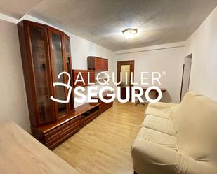 Living room of Flat to rent in  Madrid Capital  with Heating, Terrace and Furnished