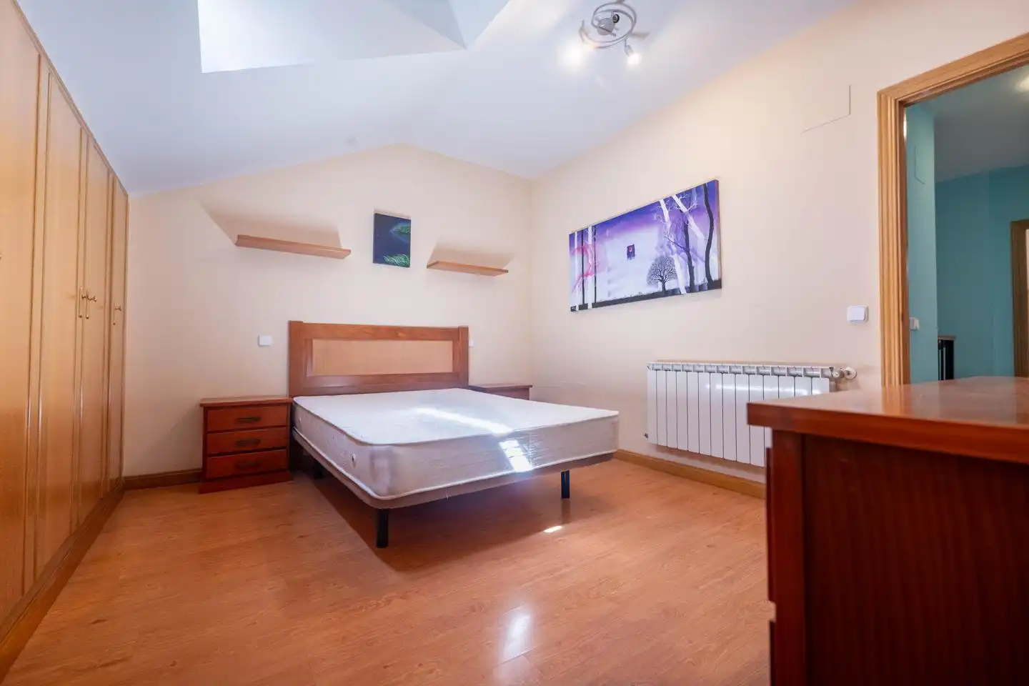 Habitación de Casa adosada de alquiler en Ávila con Calefacción, Parquet y Terraza
