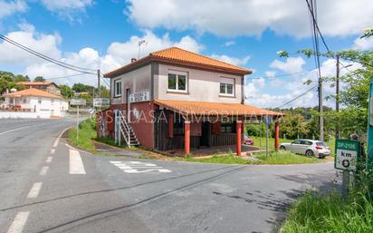 Exterior view of House or chalet for sale in Carral