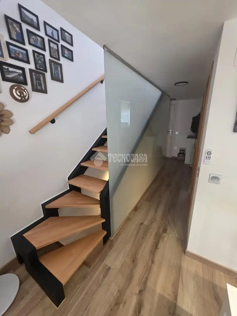 Flat for sale in Cadrete  with Air Conditioner, Heating and Terrace