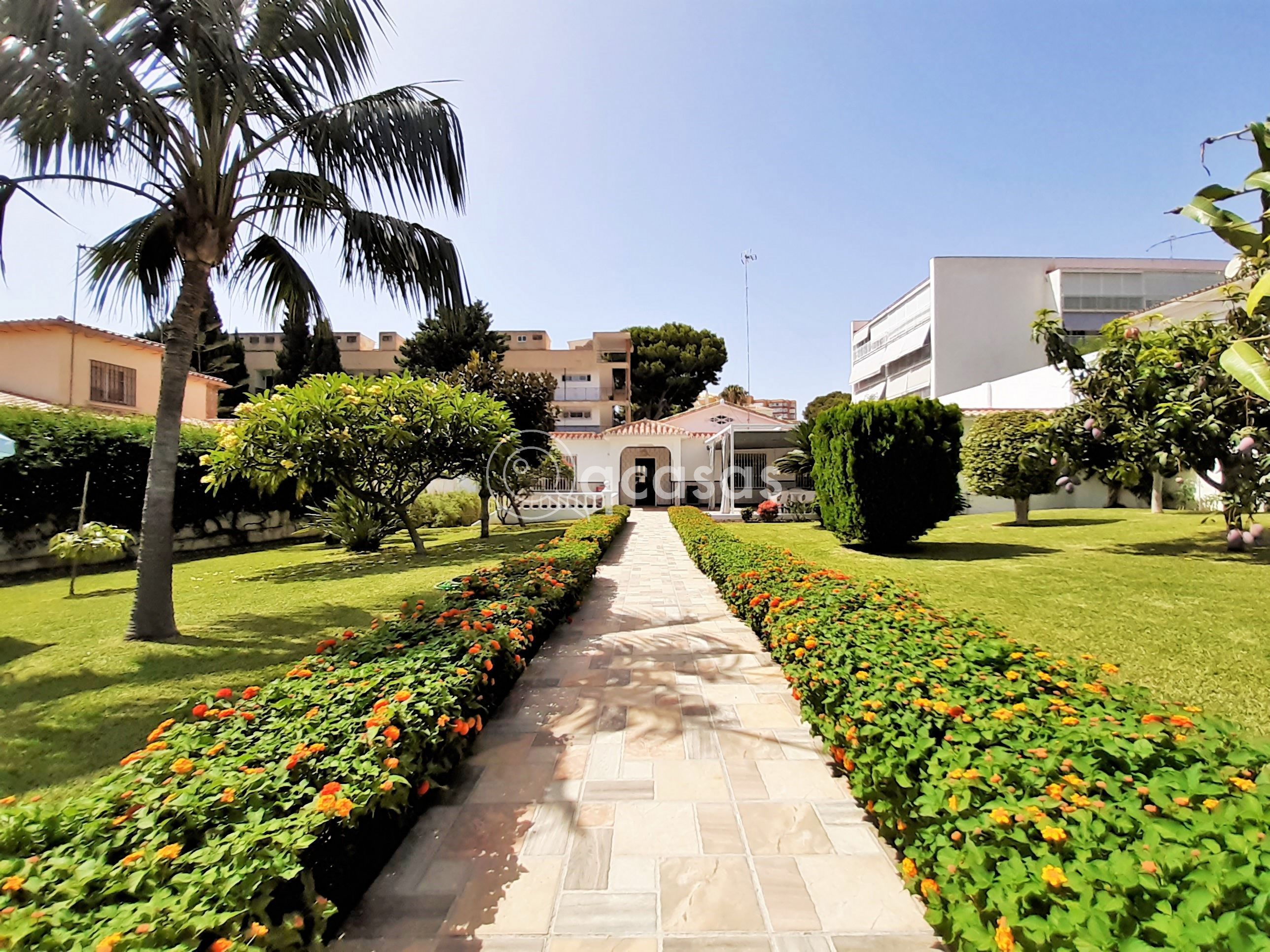 Exterior view of House or chalet for sale in Benalmádena  with Private garden, Terrace and Storage room