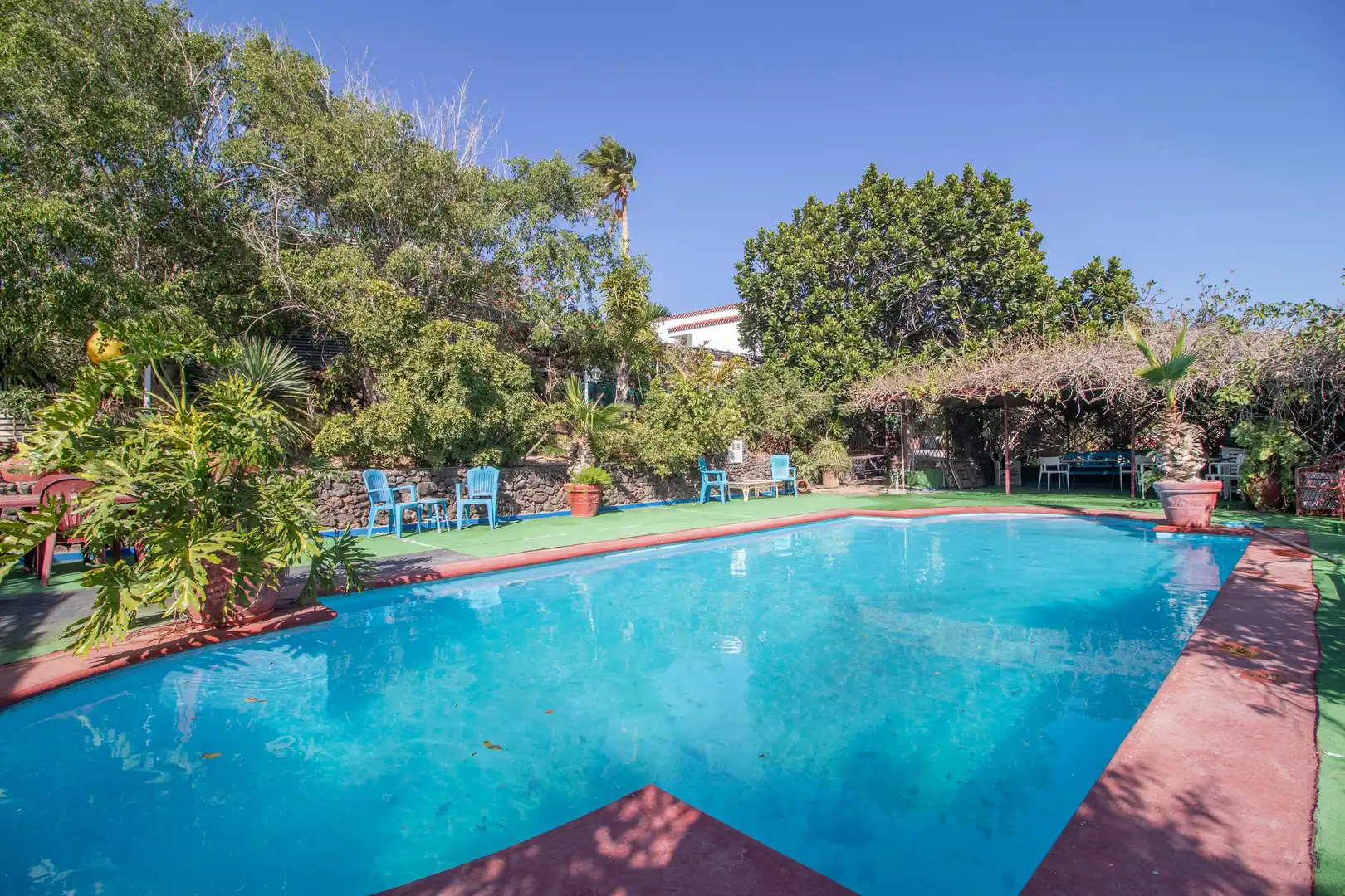 Swimming pool of Houses for sale in San Miguel de Abona