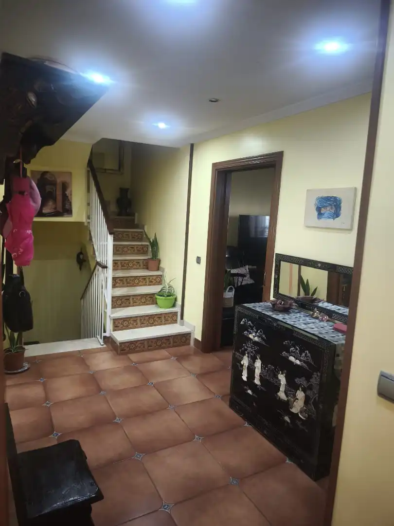 Casa adosada en venta en Melilla con Aire acondicionado, Terraza y Trastero