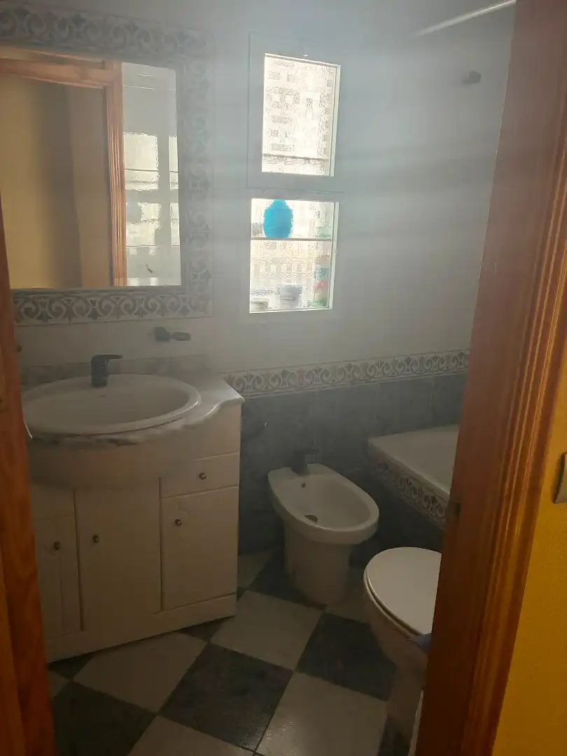 Baño de Piso en venta en Jaén con Aire acondicionado, Amueblado y Balcón