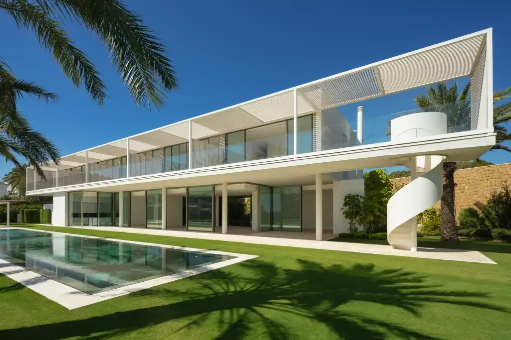 Chalet con piscina en venta en Casares Golf - Casares del Sol
