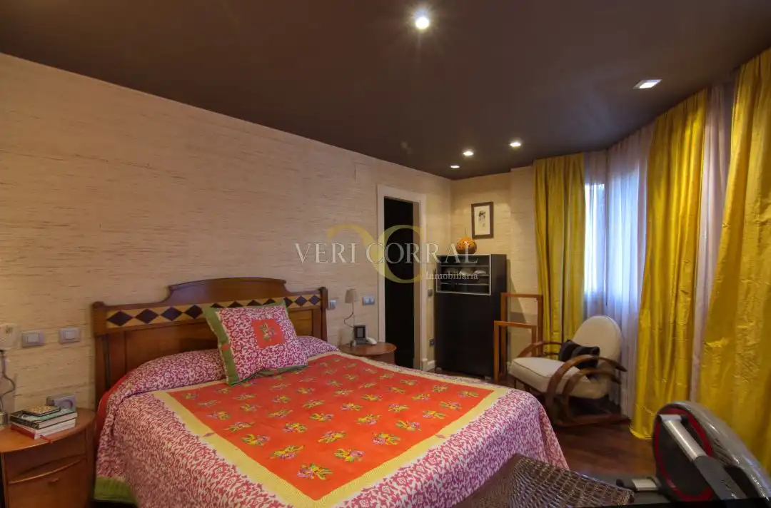 Duplexes for sale in Calle Ingeniero Marquina, Parque San Francisco - Uría