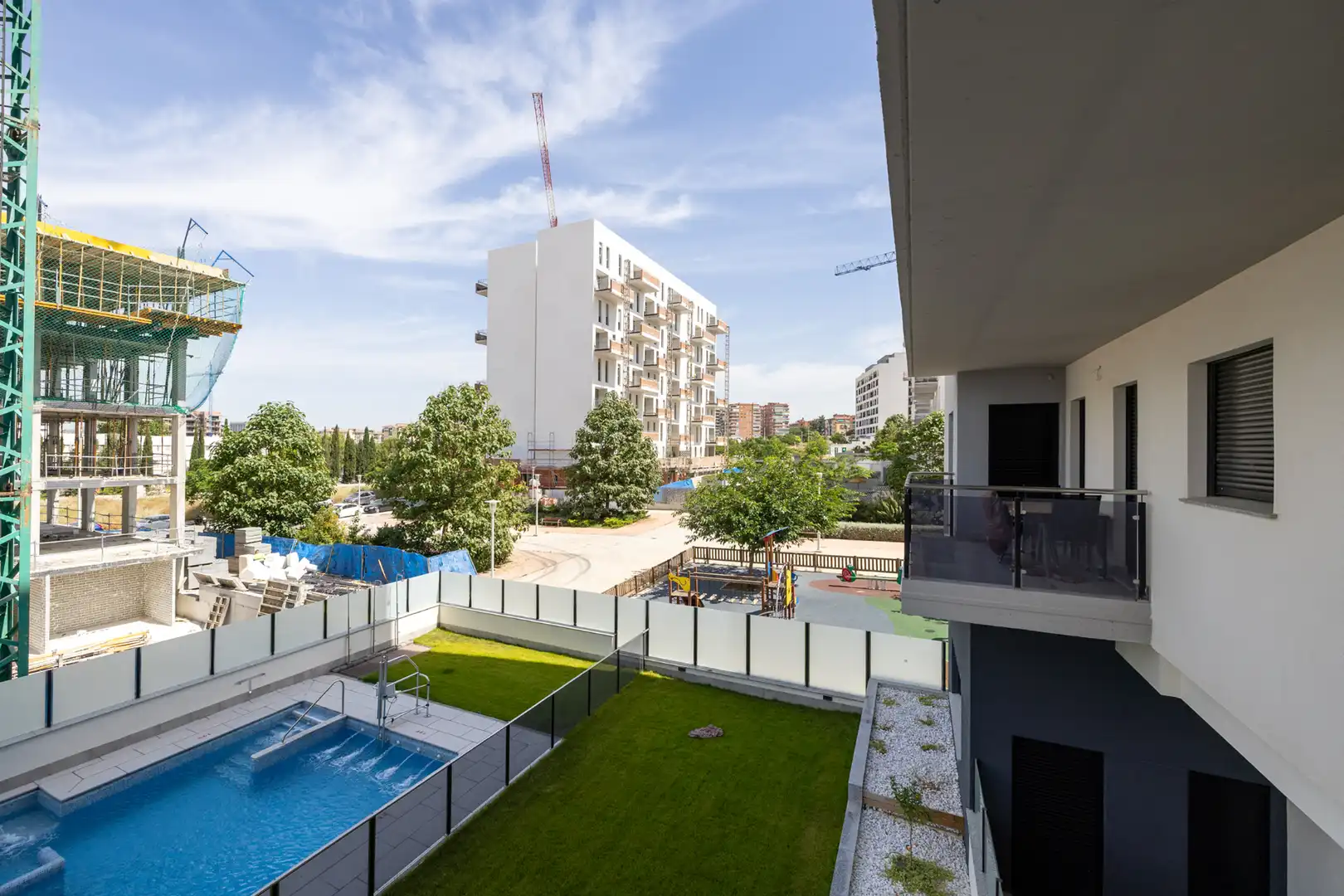 Piscina de Piso de alquiler en Granada con Aire acondicionado, Calefacción y Terraza