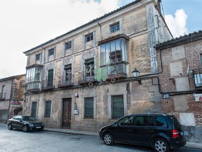 Vista exterior de Casa o xalet en venda en Calzada de Oropesa amb Terrassa i Balcó